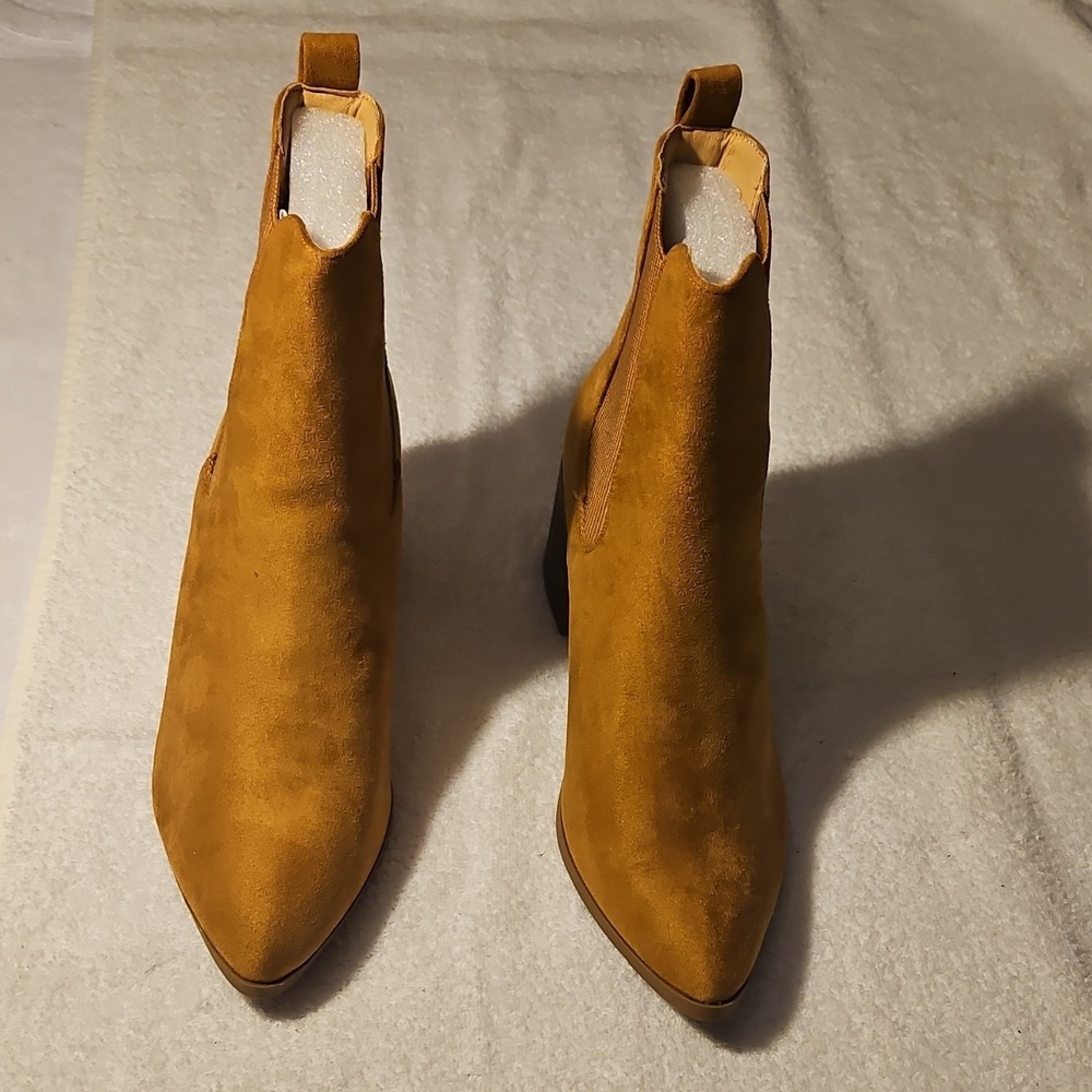 J.Adams Shoes Andi Tan Suede Chelsea Ankle Boot Pull On Pointed Toe‎ Women 10